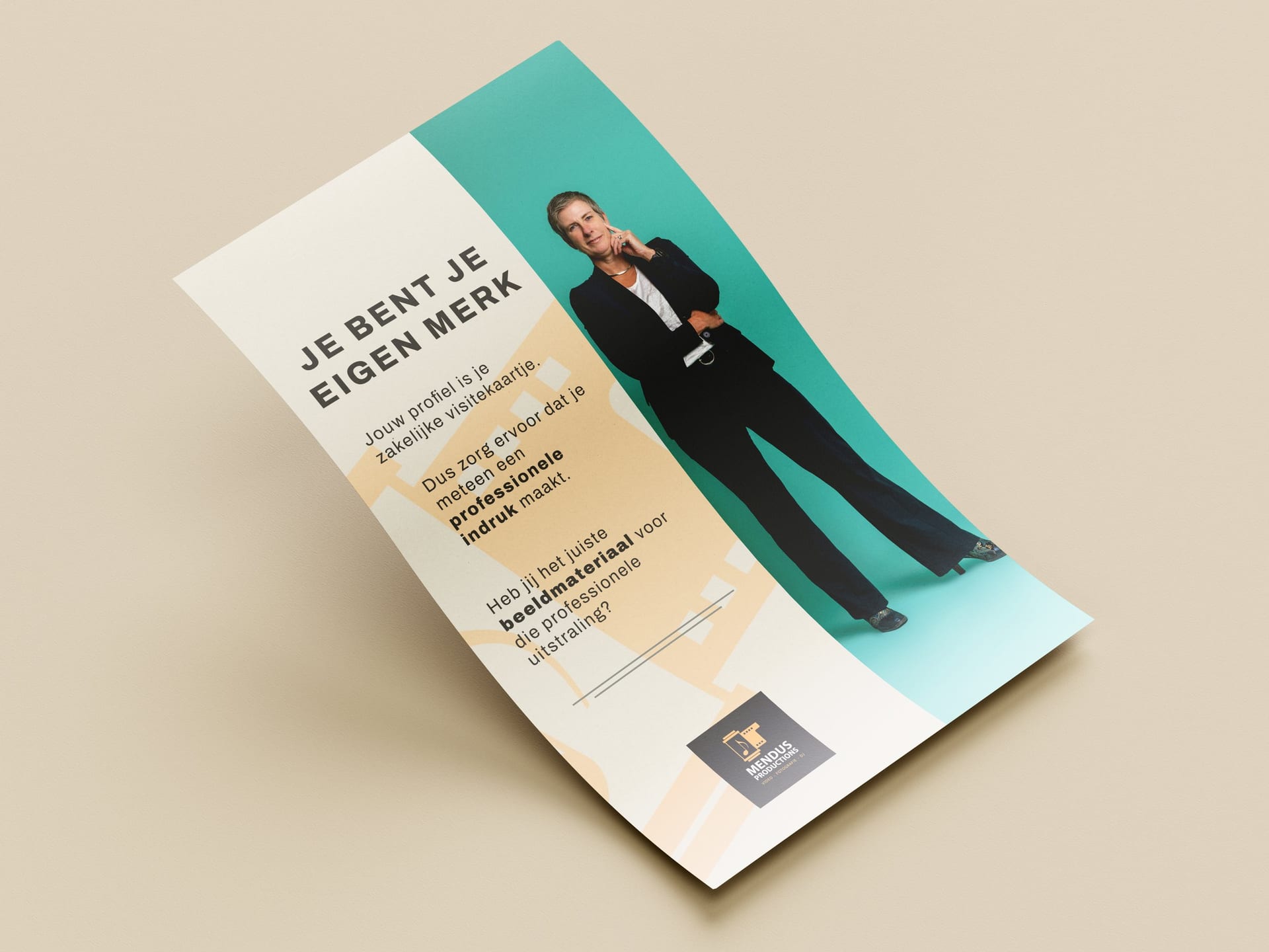 Portretfoto voor personal branding, gemaakt door fotograaf in Capelle aan den IJssel en Rotterdam